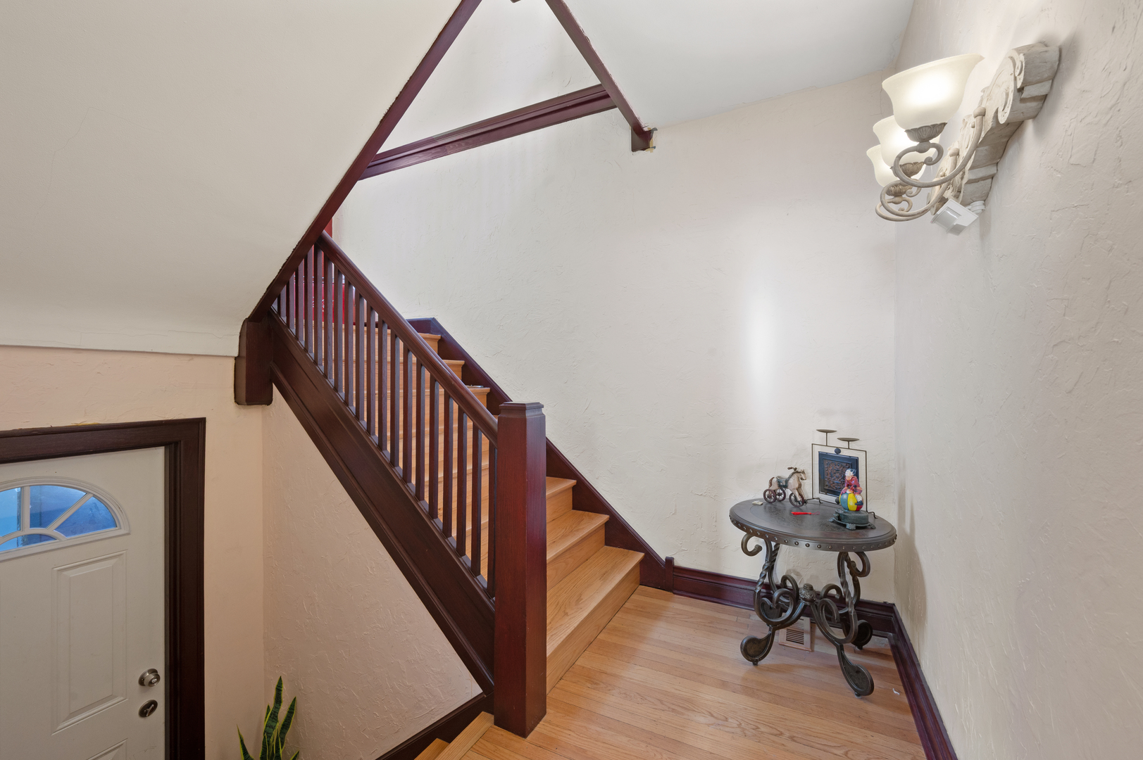 9517 South Escanaba Avenue Chicago, IL 60617 - Photo 10 of 26