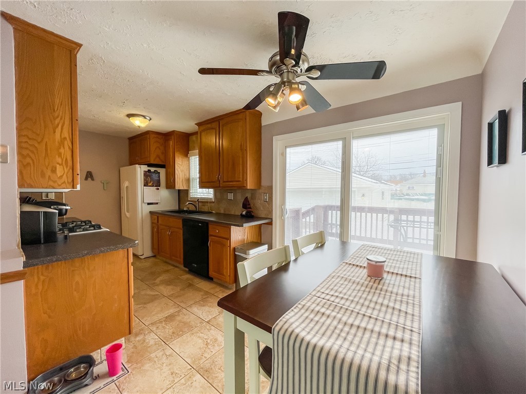 757 Pendley Road Willowick, OH 44095 - Photo 6 of 23 Gallery Image 6