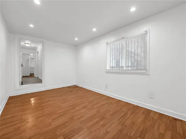 $155,000 | 417 Wallace Avenue, Kansas City, MO 64125