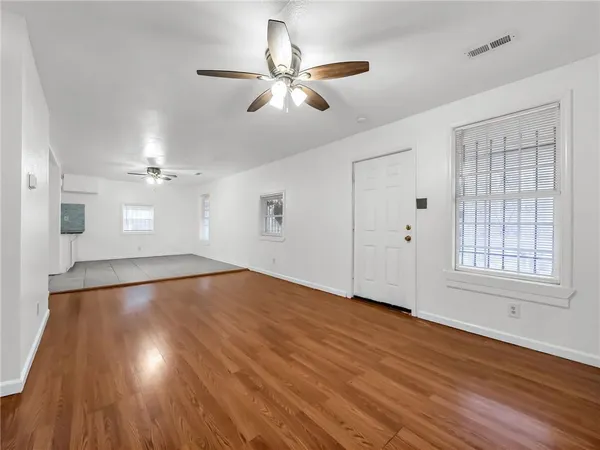 $155,000 | 417 Wallace Avenue, Kansas City, MO 64125