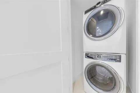 $2,300,000 | 153 North Seabreeze Boulevard, Unit 2503S, Fort Lauderdale, FL 33304