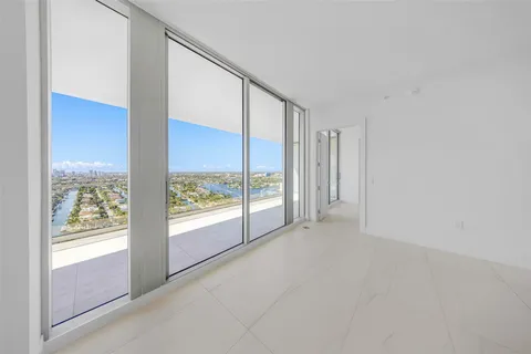 $2,300,000 | 153 North Seabreeze Boulevard, Unit 2503S, Fort Lauderdale, FL 33304