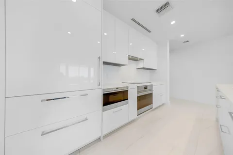 $2,300,000 | 153 North Seabreeze Boulevard, Unit 2503S, Fort Lauderdale, FL 33304