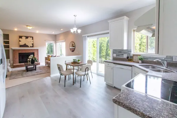 $580,000 | 2445 Cliffside Court, Ann Arbor, MI 48103