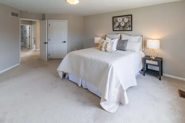 $580,000 | 2445 Cliffside Court, Ann Arbor, MI 48103