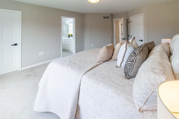 $580,000 | 2445 Cliffside Court, Ann Arbor, MI 48103