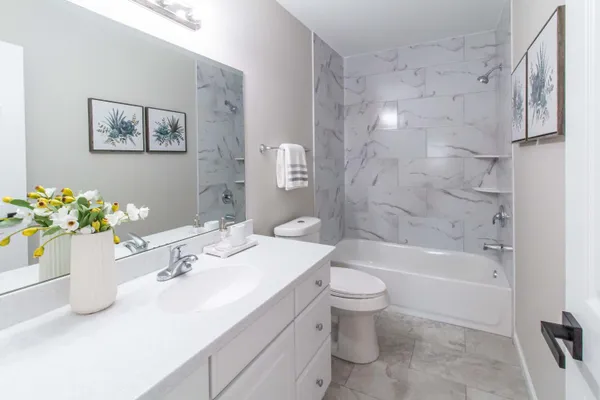 $580,000 | 2445 Cliffside Court, Ann Arbor, MI 48103