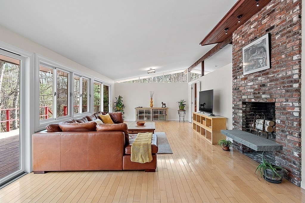 496 Heald Road Carlisle, MA 01741 - Photo 12 of 42 Gallery Image 12