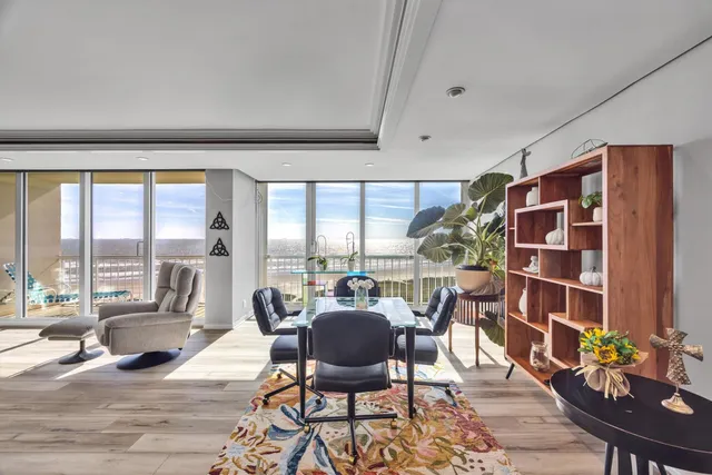 $816,000 | 1401 East Beach Drive, Unit 805/06, Galveston, TX 77550