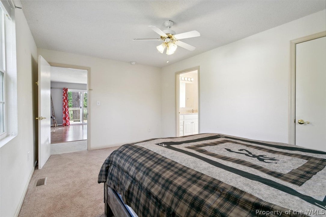 1704 Dandy Loop Road Yorktown, VA 23692 - Photo 10 of 47 Gallery Image 10