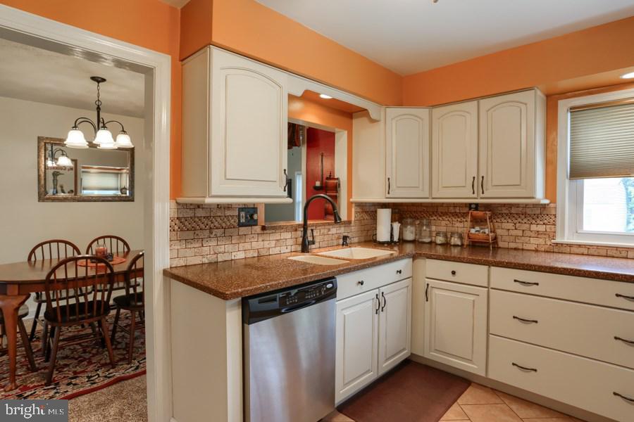 204 Norman Road Camp Hill, PA 17011 - Photo 9 of 25