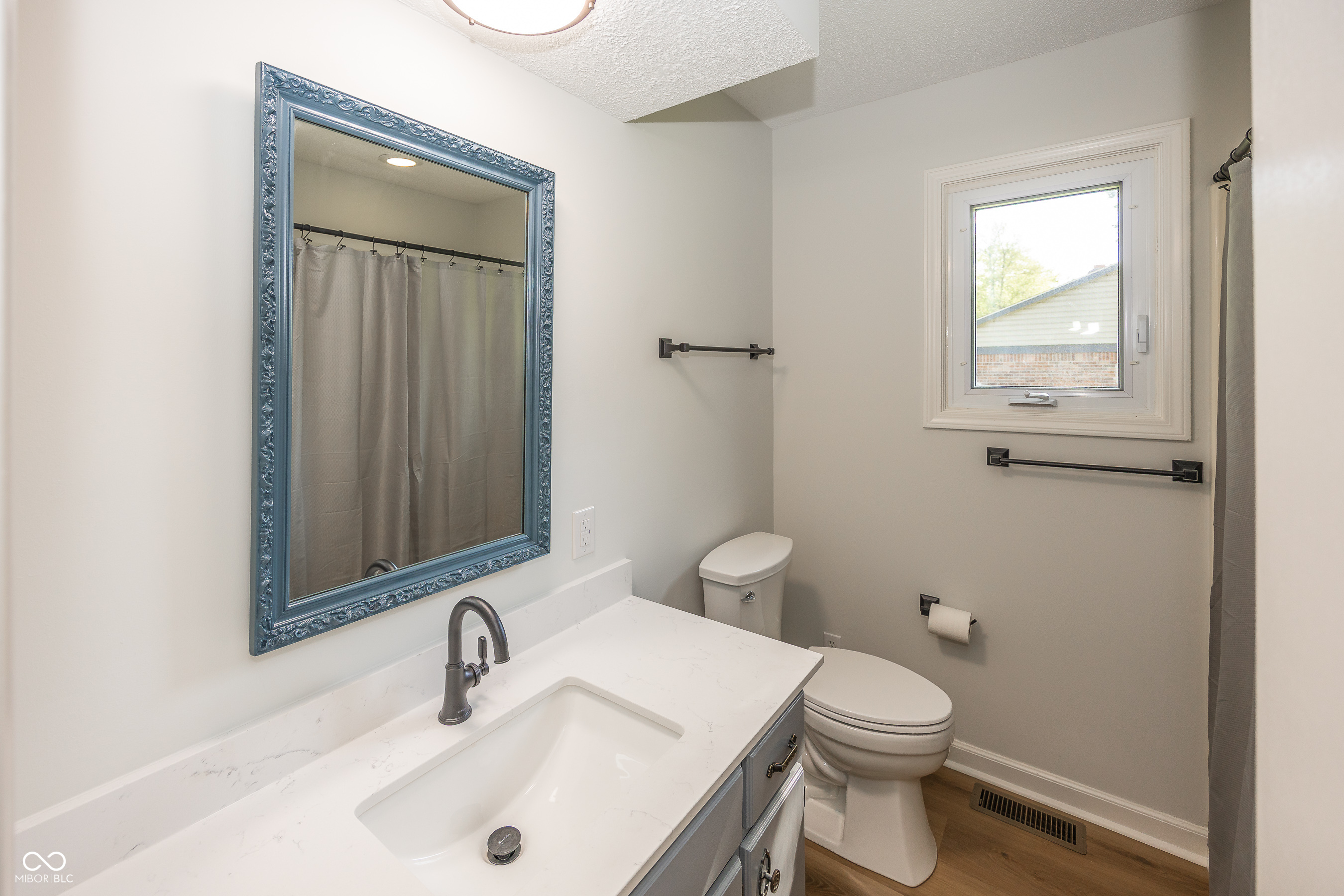 8021 Guion Road Indianapolis, IN 46268 - Photo 14 of 26