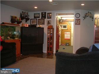 3135 Birch Road Philadelphia, PA 19154 - Photo 3 of 12