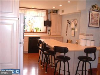 3135 Birch Road Philadelphia, PA 19154 - Photo 7 of 12