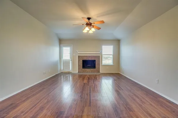 $2,095 | 9804 Westmere Lane, Fort Worth, TX 76108