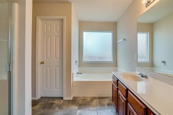 $2,095 | 9804 Westmere Lane, Fort Worth, TX 76108