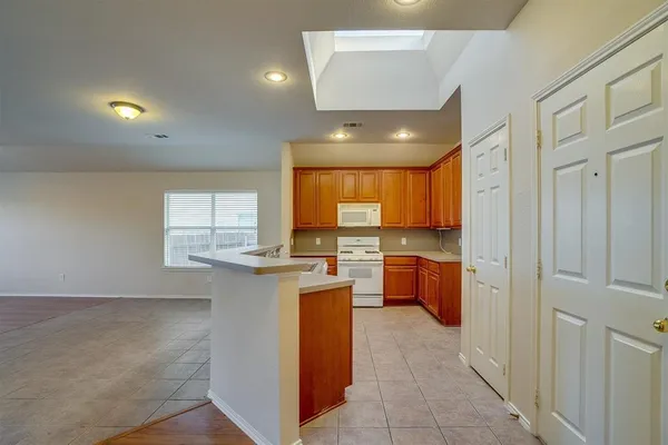 $2,095 | 9804 Westmere Lane, Fort Worth, TX 76108