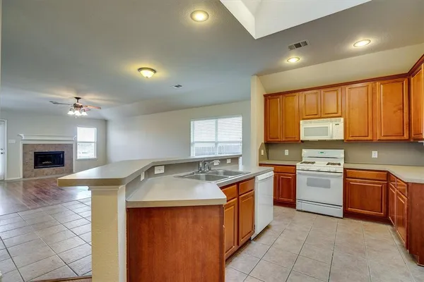 $2,095 | 9804 Westmere Lane, Fort Worth, TX 76108