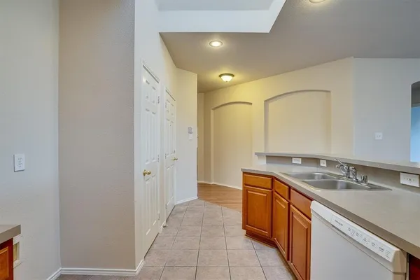 $2,095 | 9804 Westmere Lane, Fort Worth, TX 76108