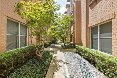 $685,000 | 4412 McKinney Avenue, Unit 10, Dallas, TX 75205