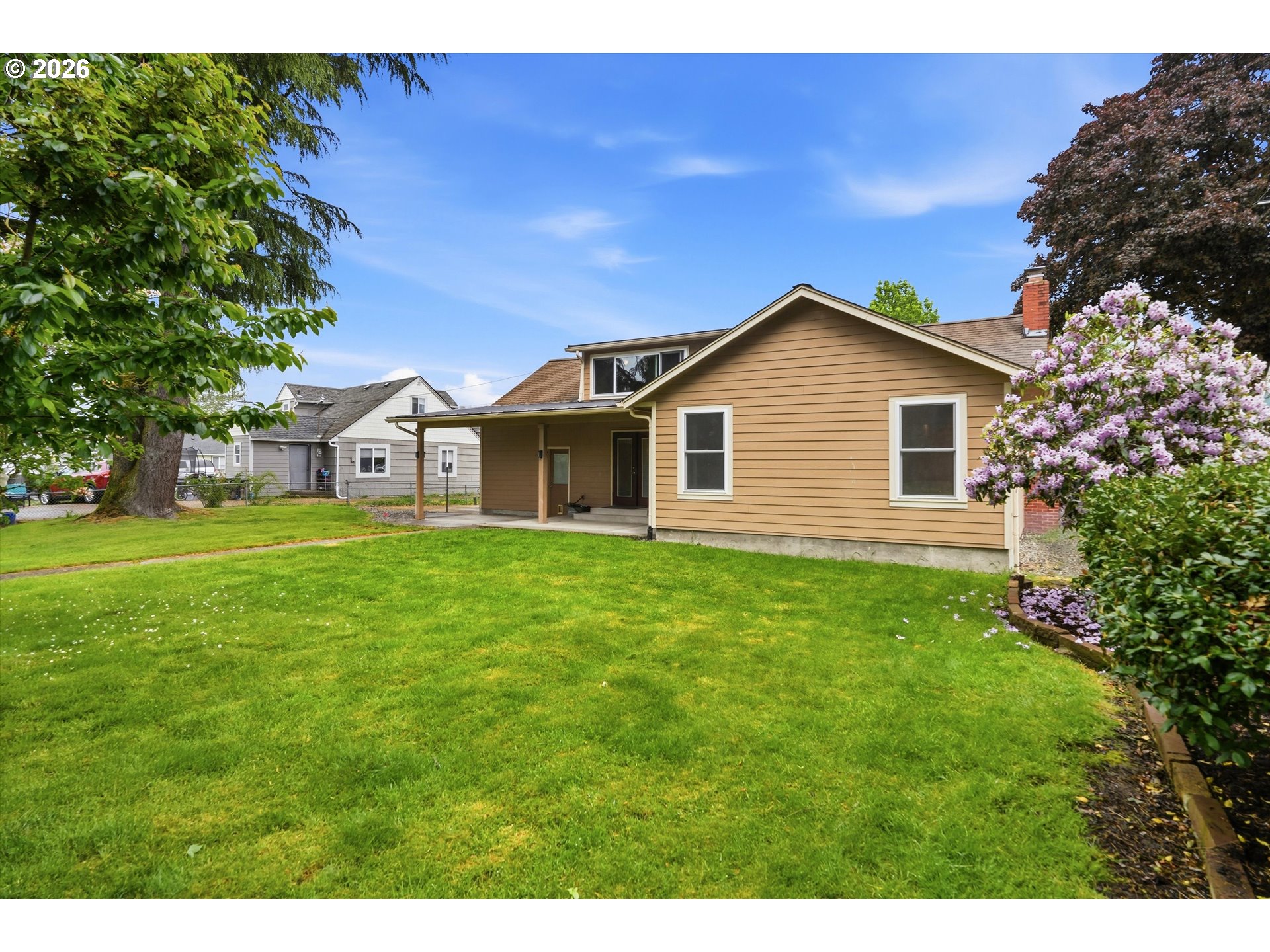 4621 Ohio Street Longview, WA 98632 - Photo 29 of 29 a house view with a outdoor space