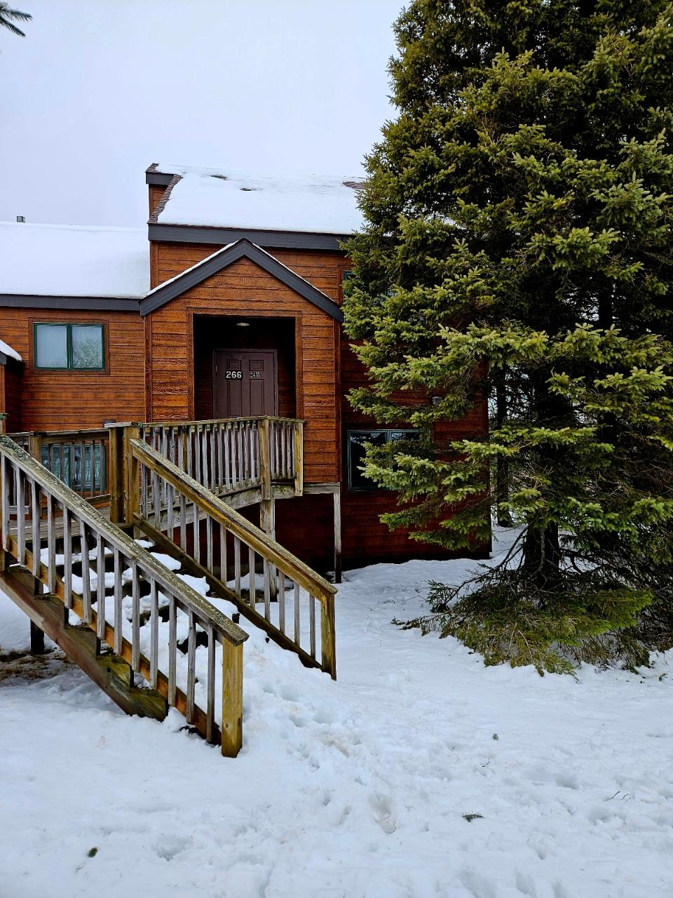 105 Indianhead Road, Unit 501 Wakefield, MI 49968 - Photo 1 of 23 Gallery Image 1