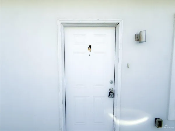 $1,050 | 5704 Puffin Avenue, Unit 4, McAllen, TX 78573