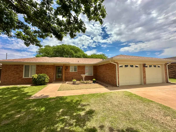 $1,895 | 510 North Gardner Avenue, Lubbock, TX 79416