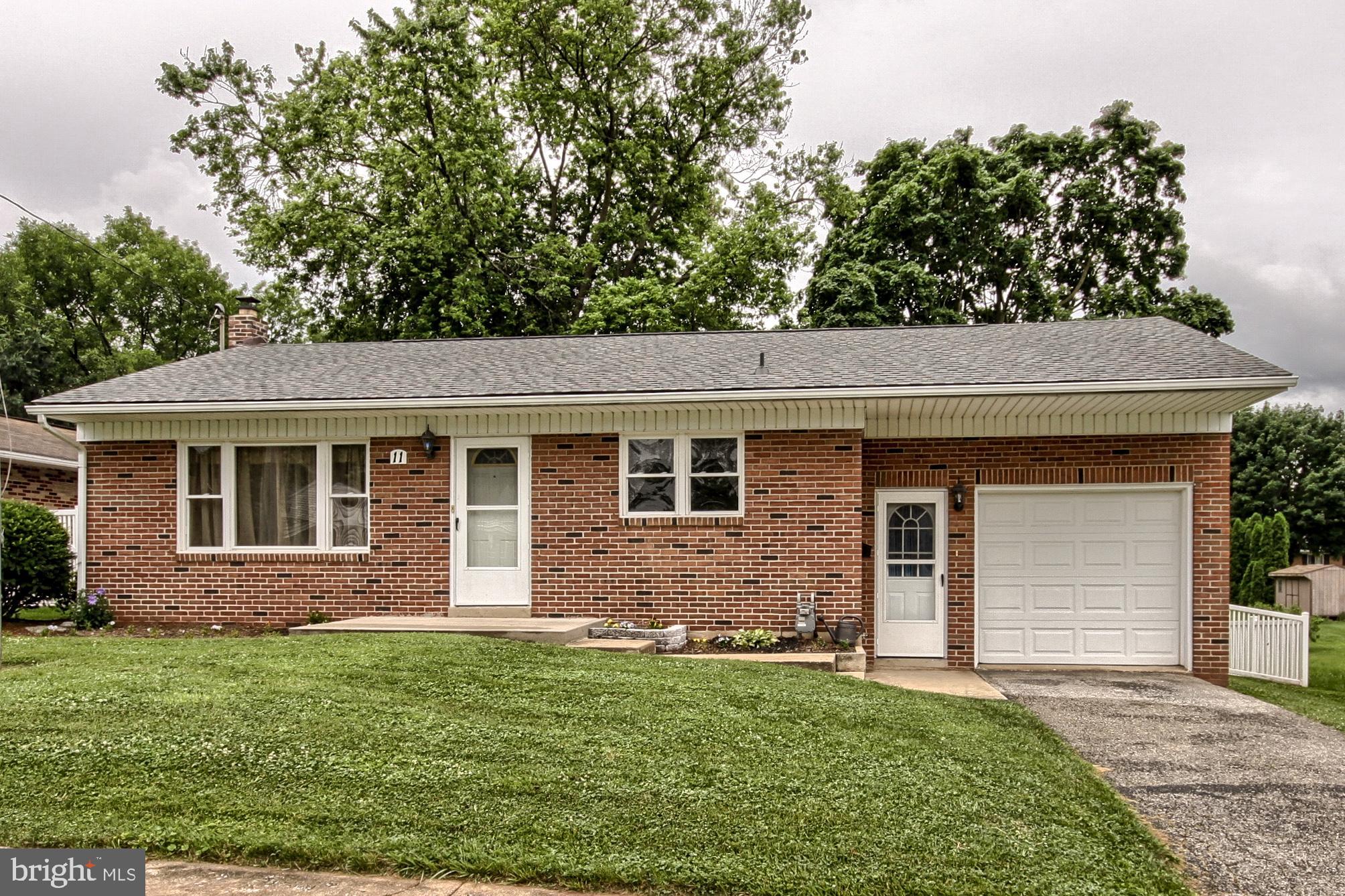 11 Willow Run Road Dover, PA 17315 - Photo 1 of 32 Gallery Image 1