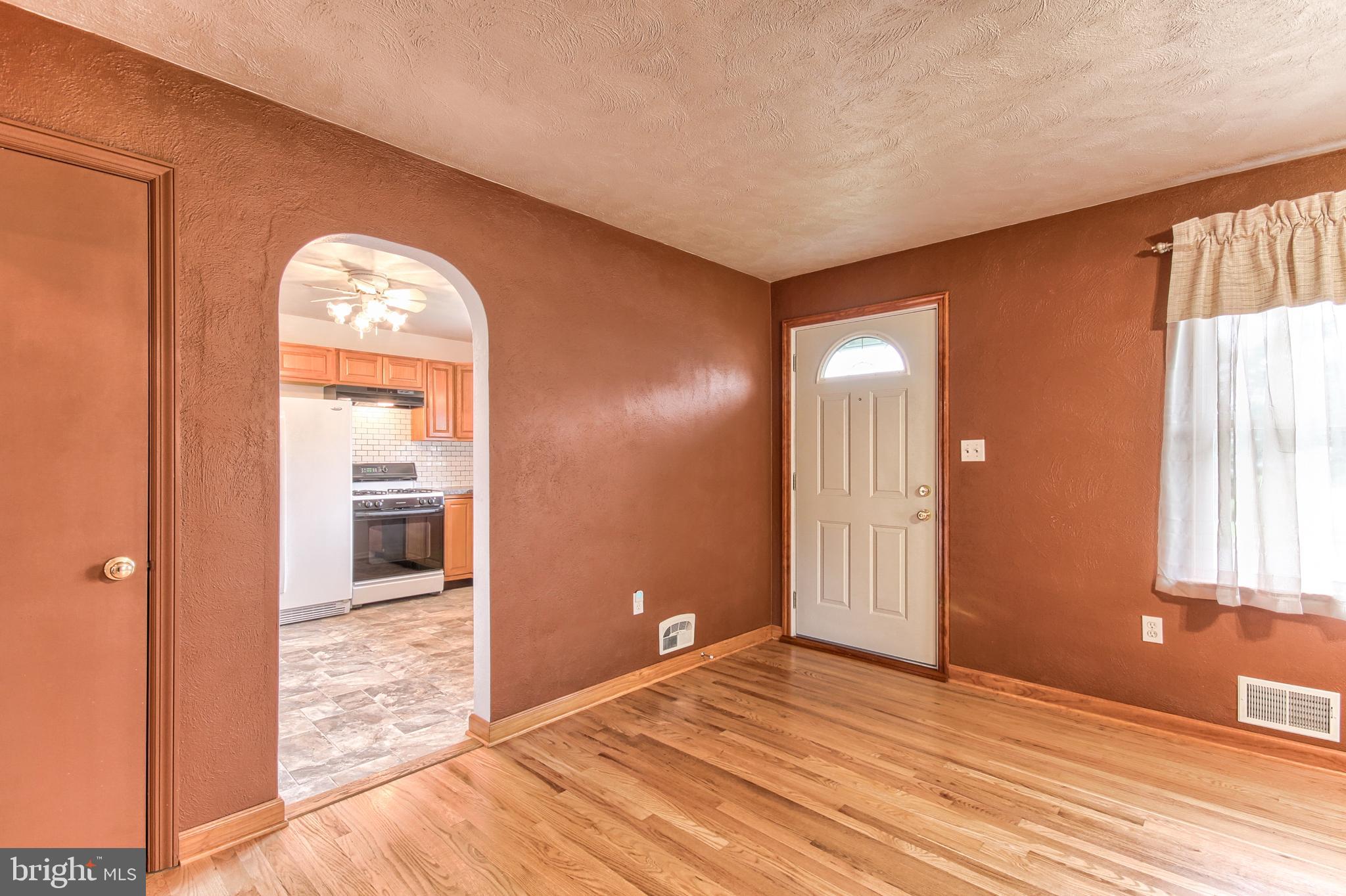 11 Willow Run Road Dover, PA 17315 - Photo 11 of 32 Gallery Image 11