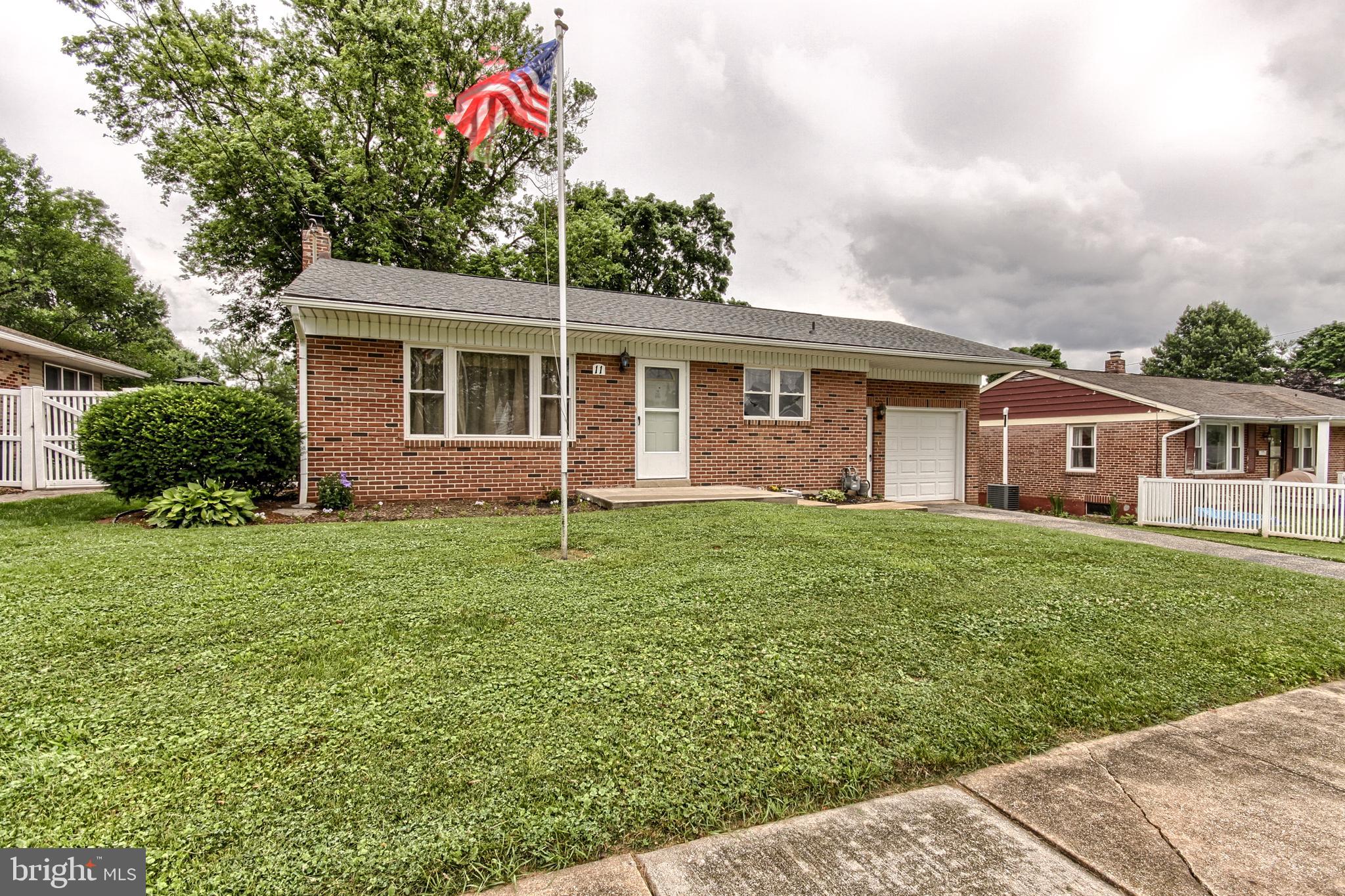 11 Willow Run Road Dover, PA 17315 - Photo 3 of 32 Gallery Image 3