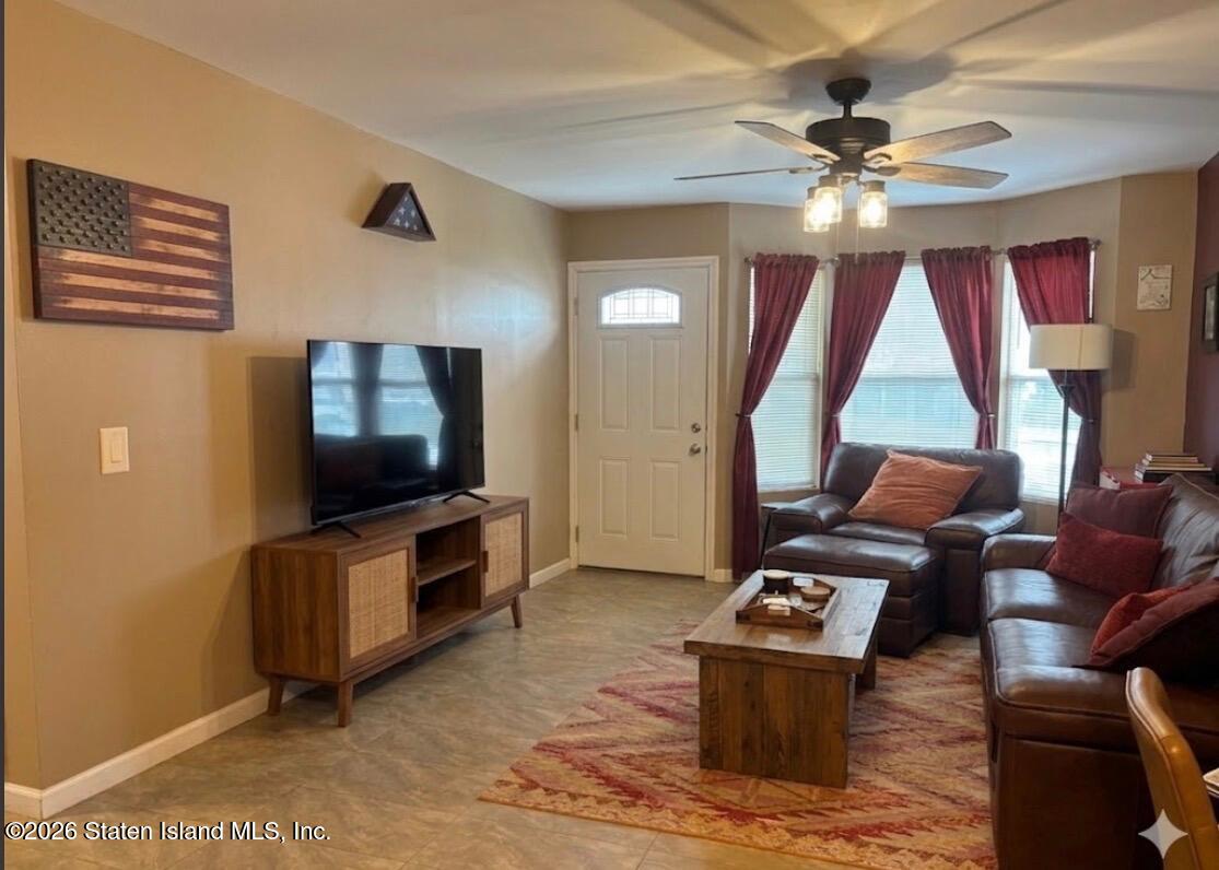 3160 Richmond Road, Unit A Staten Island, NY 10306 - Photo 3 of 8 IMG_5198
