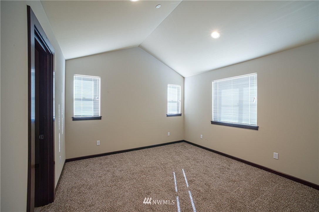 604 Morris Avenue South Renton, WA 98057 - Photo 13 of 21 a view of an empty room with a window