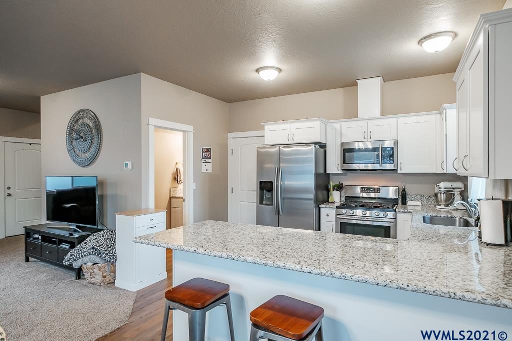 1145 South 9th Street Lebanon, OR 97355 - Photo 14 of 42