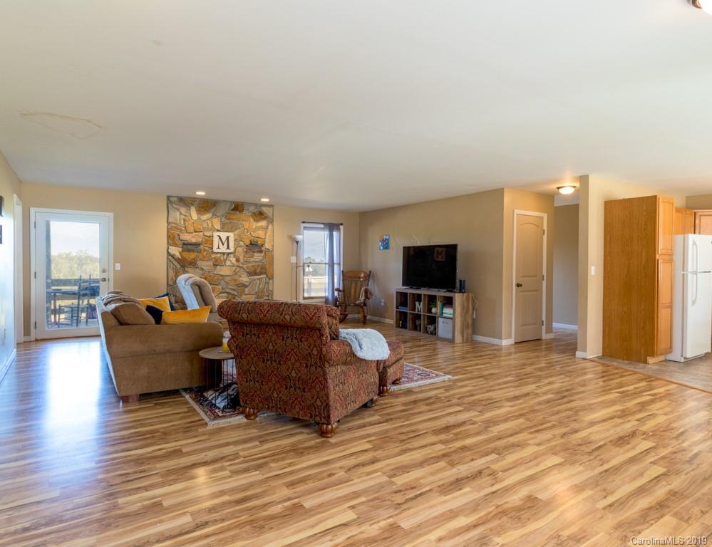 331 Butler Mill Road Harmony, NC 28634 - Photo 4 of 31 Gallery Image 4