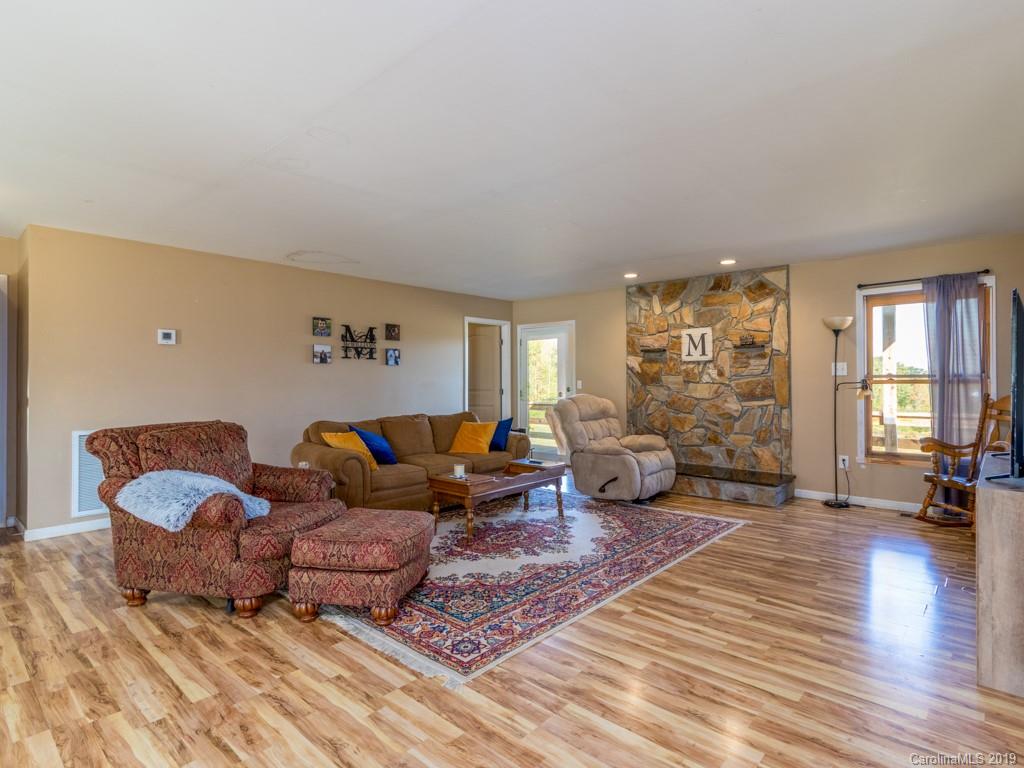 331 Butler Mill Road Harmony, NC 28634 - Photo 5 of 31 Gallery Image 5