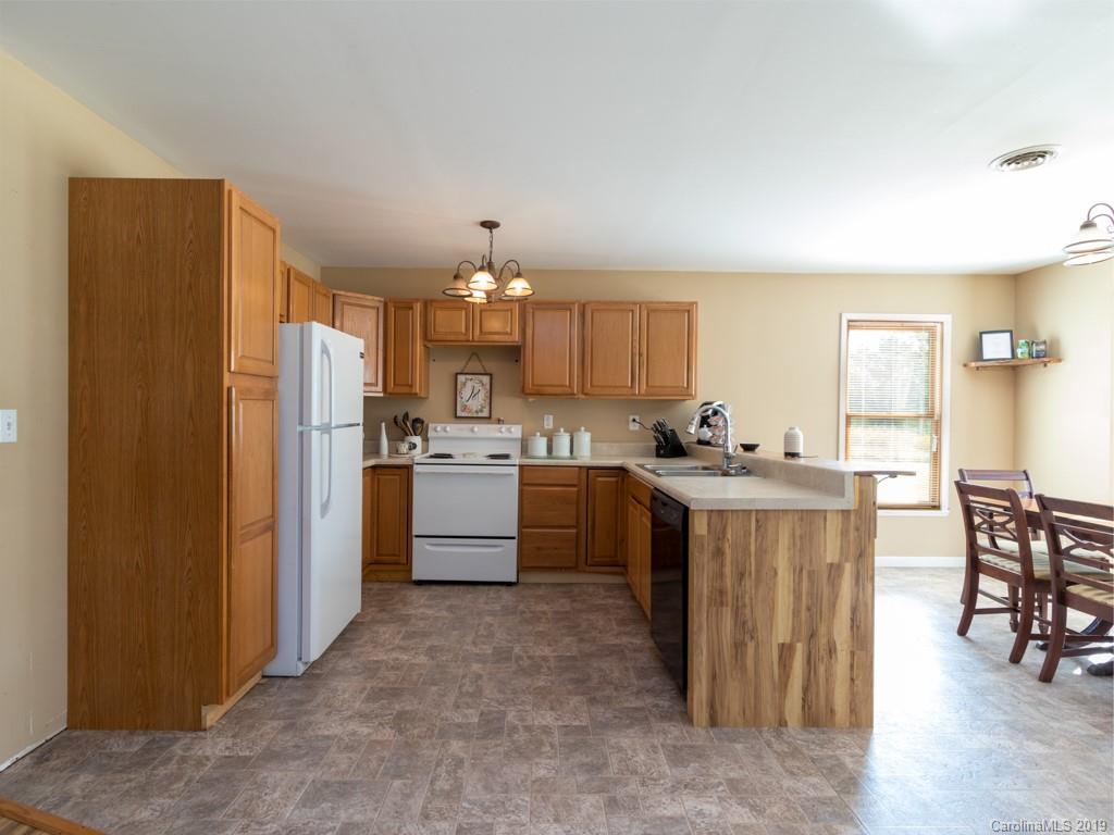 331 Butler Mill Road Harmony, NC 28634 - Photo 8 of 31 Gallery Image 8
