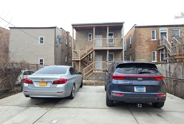 $519,300 | 3516 West Polk Street, Chicago, IL 60624