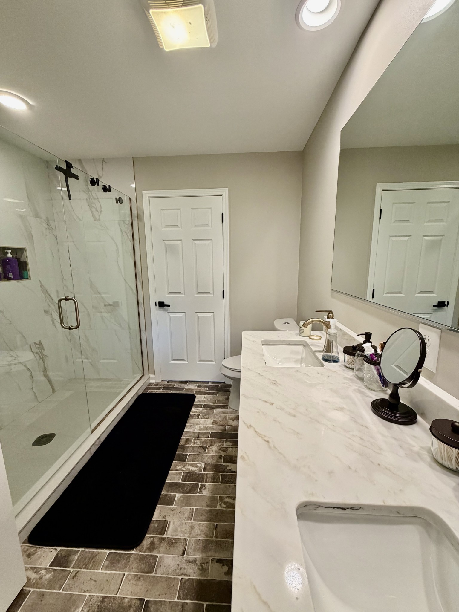 3 Harrison Road Five Points, TN 38457 - Photo 19 of 34 a bathroom with a sink and a mirror