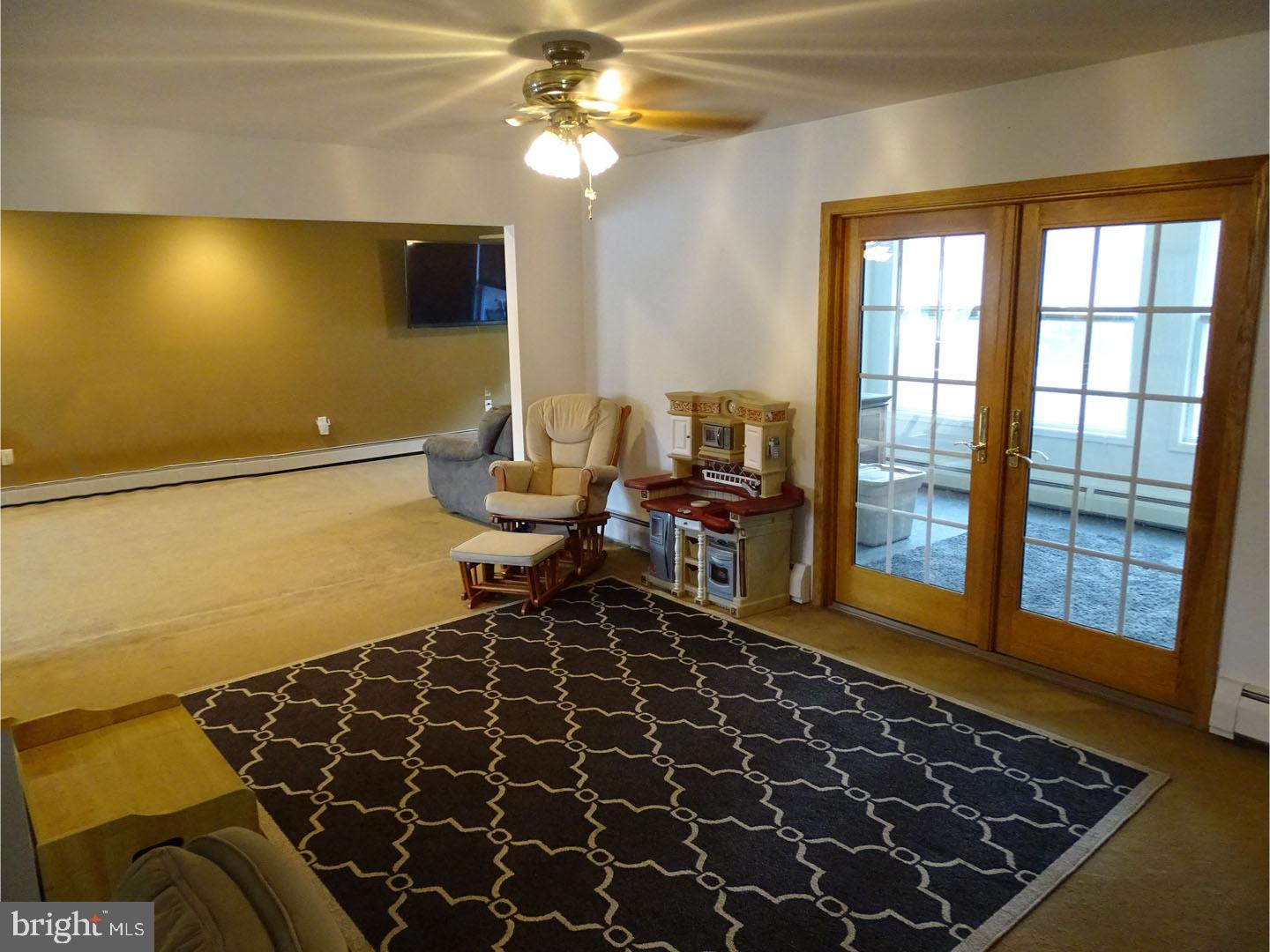 30 Gooseneck Road Levittown, PA 19057 - Photo 3 of 24 Living Room