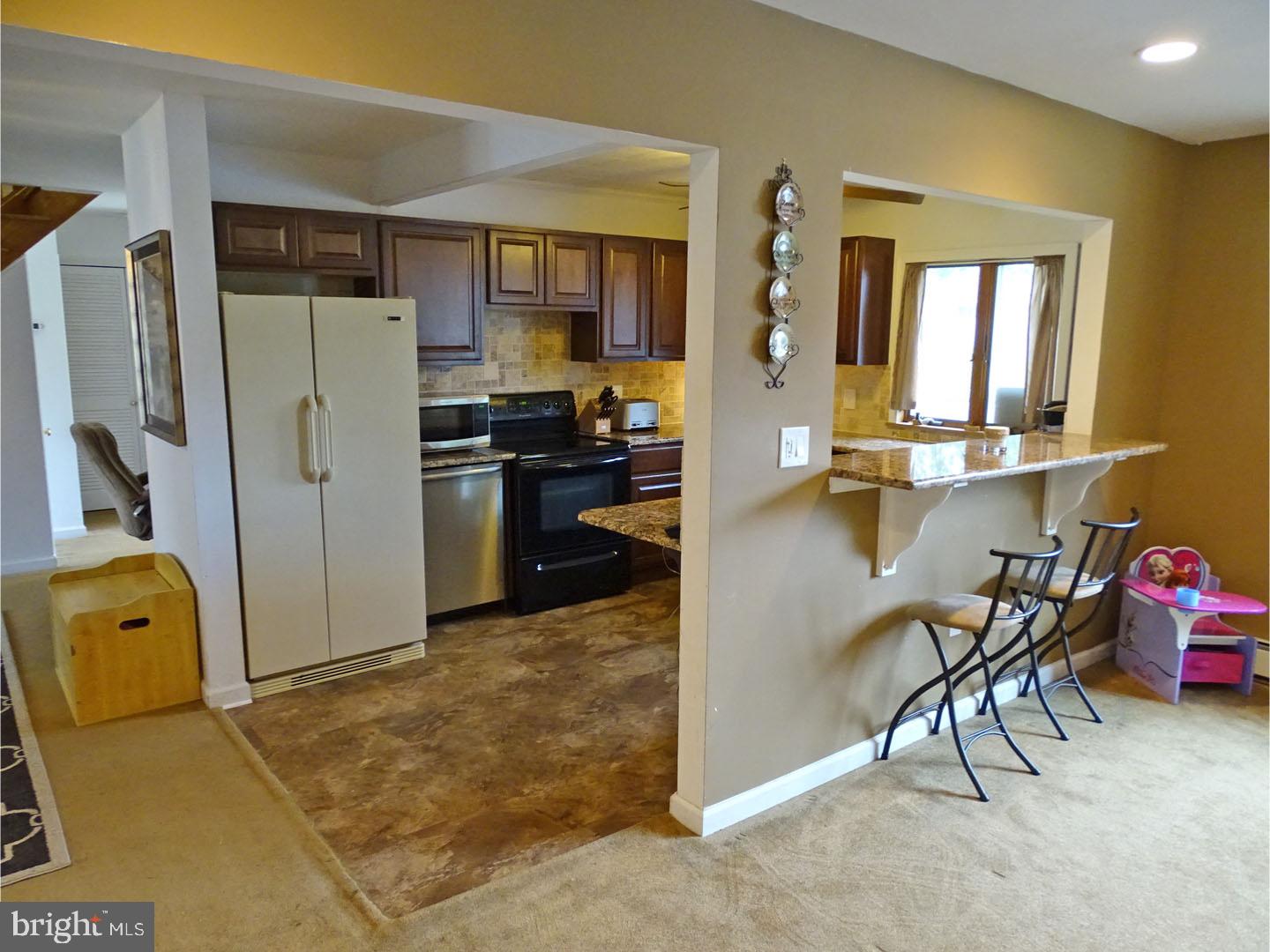 30 Gooseneck Road Levittown, PA 19057 - Photo 5 of 24 Kitchen