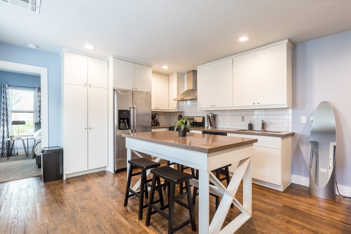 1919 Lombardy Street, Unit A Houston, TX 77023 - Photo 2 of 22