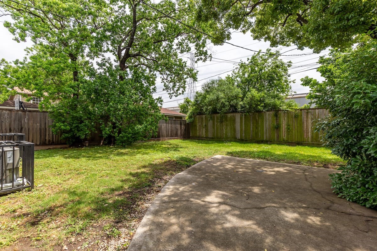 1919 Lombardy Street, Unit A Houston, TX 77023 - Photo 6 of 22