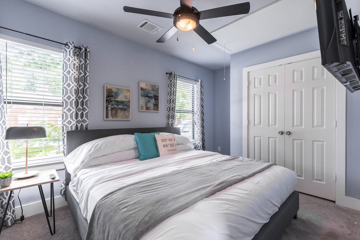 1919 Lombardy Street, Unit A Houston, TX 77023 - Photo 9 of 22