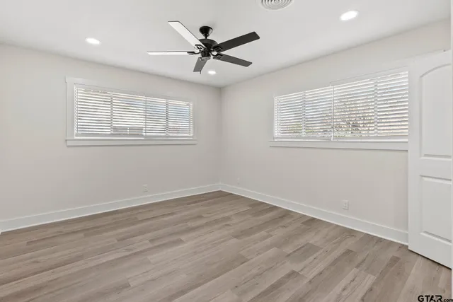 $325,000 | 1106 South Williams Avenue, Mount Pleasant, TX 75455