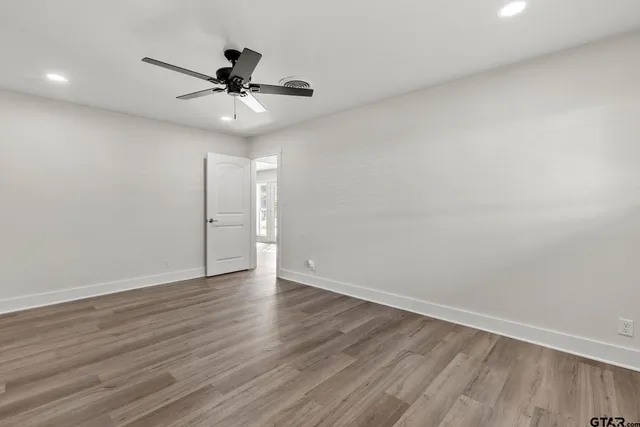 $325,000 | 1106 South Williams Avenue, Mount Pleasant, TX 75455