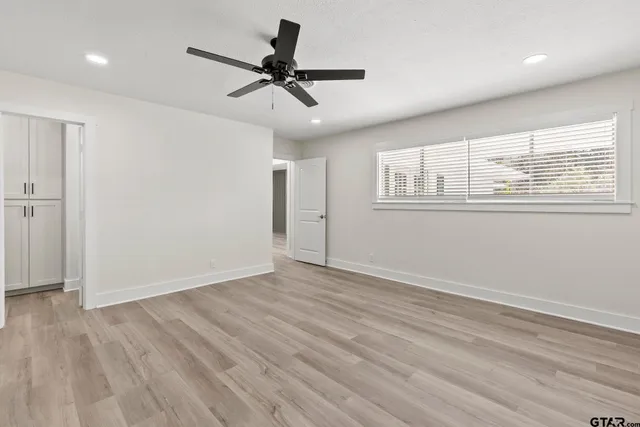 $325,000 | 1106 South Williams Avenue, Mount Pleasant, TX 75455