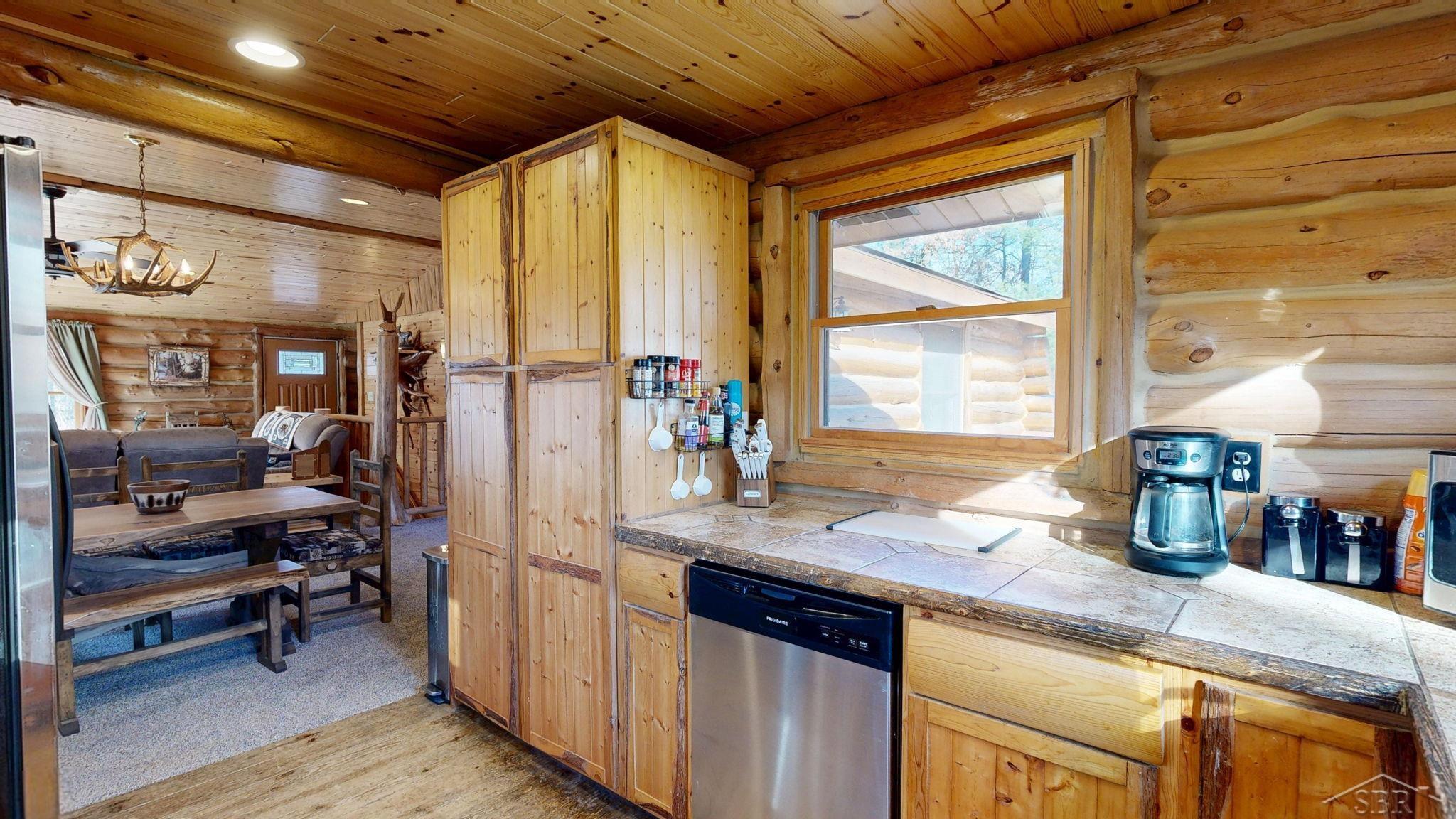 3086 Gradowski R Drive, Unit 3 West Branch, MI 48661 - Photo 8 of 34 50194532-67791a4c-978d-4227-bb93-5e5f2a12e56f.JPG
