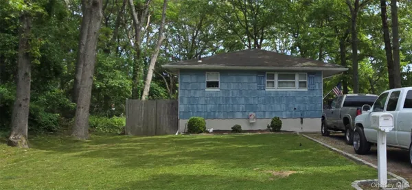 $279,999 | Undisclosed Address, Mastic Beach, NY 11951