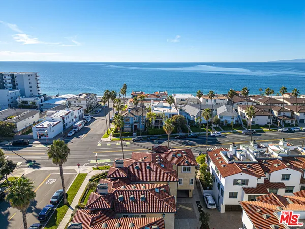 $9,000 | 201 Avenue A, Unit C, Redondo Beach, CA 90277